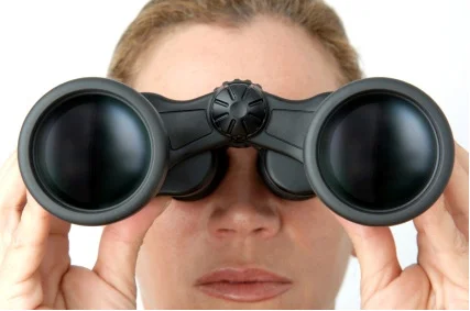 checking_binoculars__1.webp