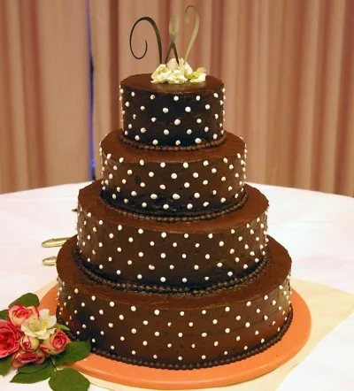 choc-pearls-wedding-cake.webp