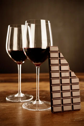chocolate-and-wine.webp