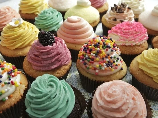 colored-colours-cupcakes-food-Favim.com-624445.webp