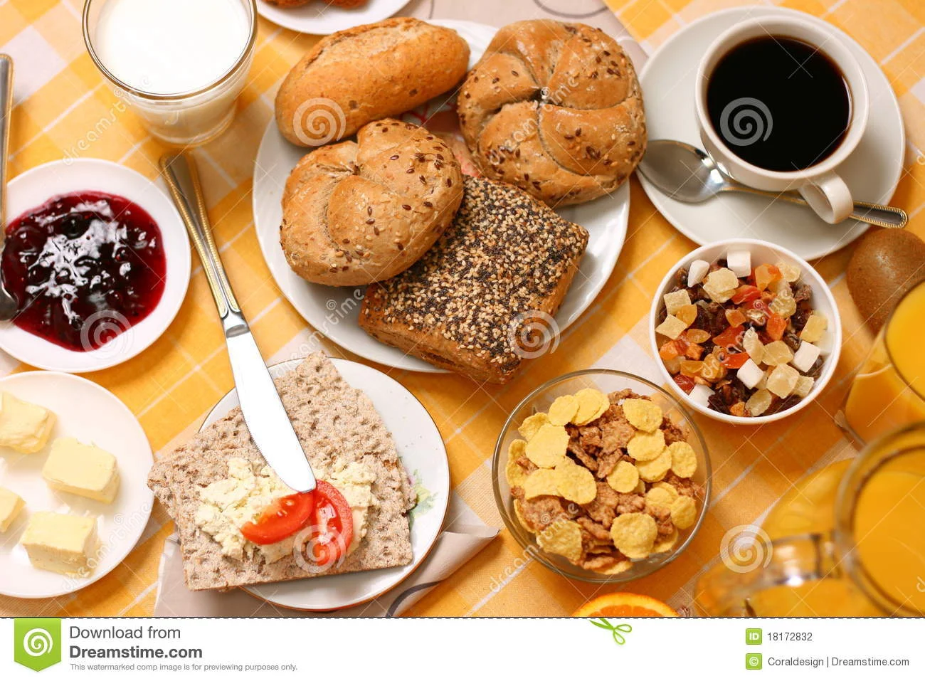 continental-breakfast-18172832.webp