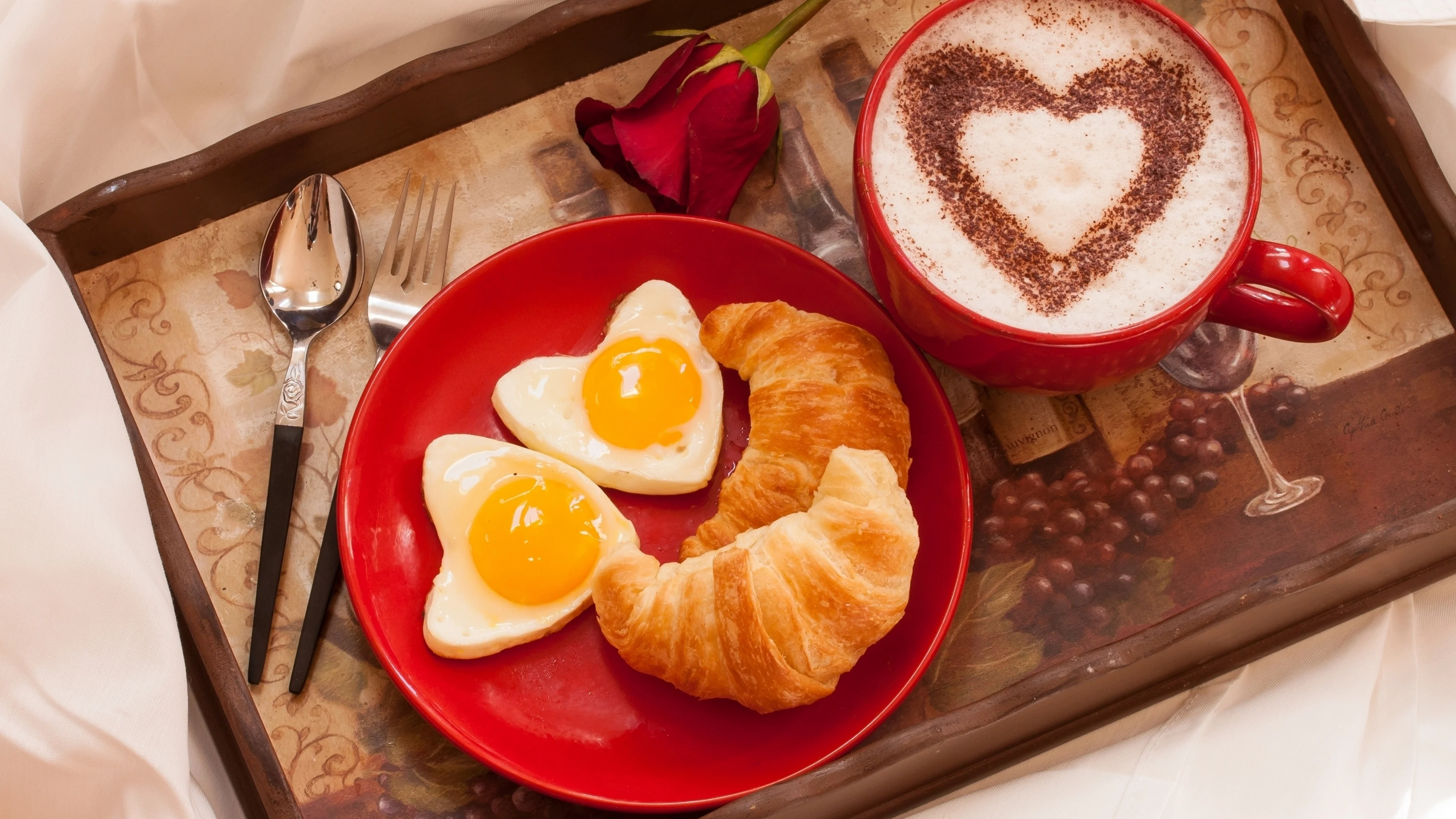 croissant-breakfast-heart.webp