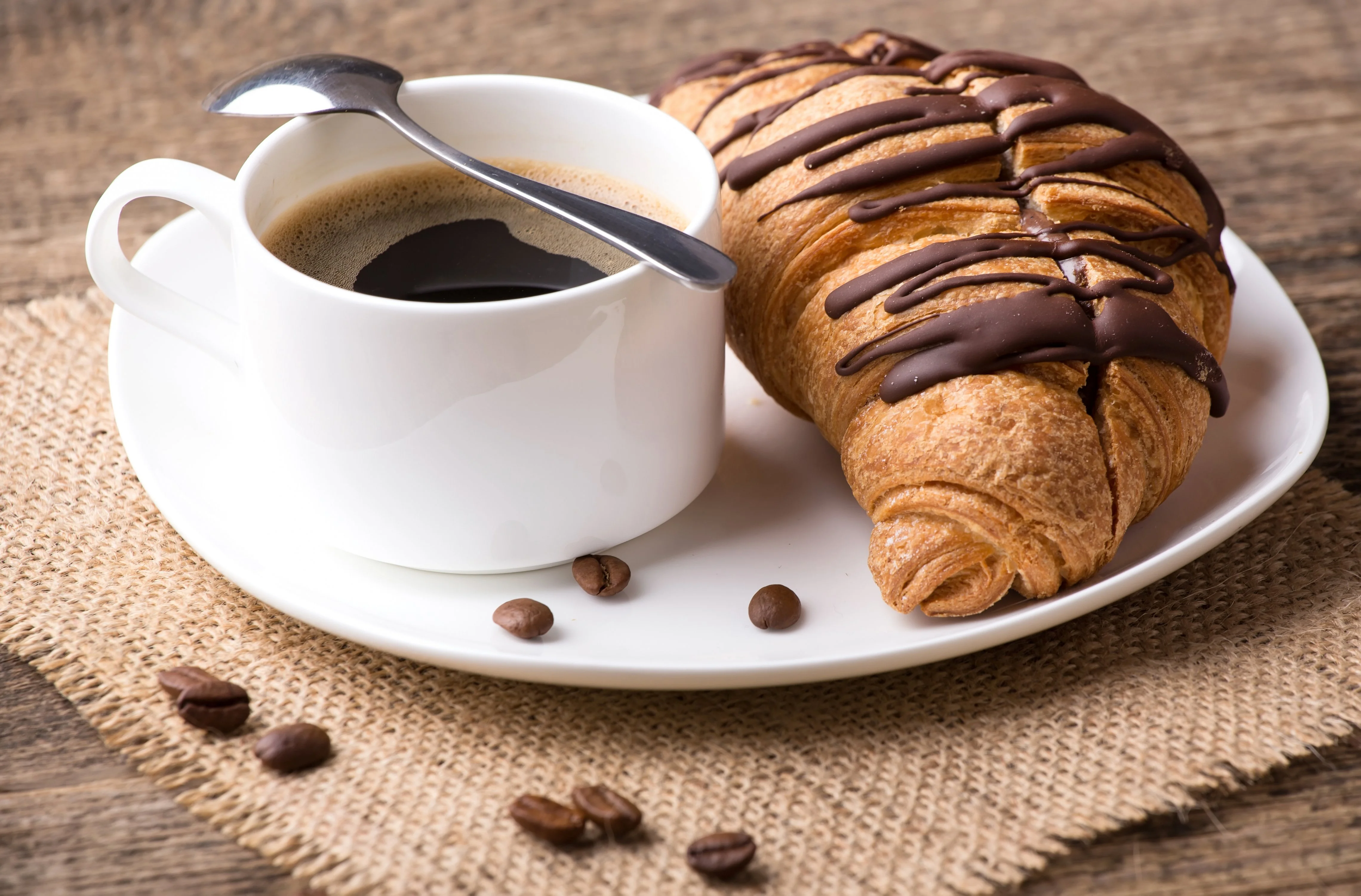 croissant-breakfast-vypechka-3100[1].webp