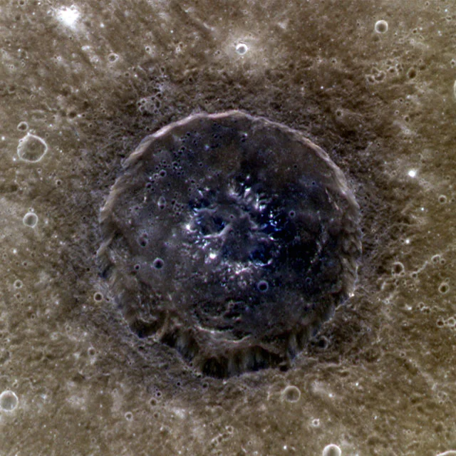 Цветной кратер Меркурия..webp