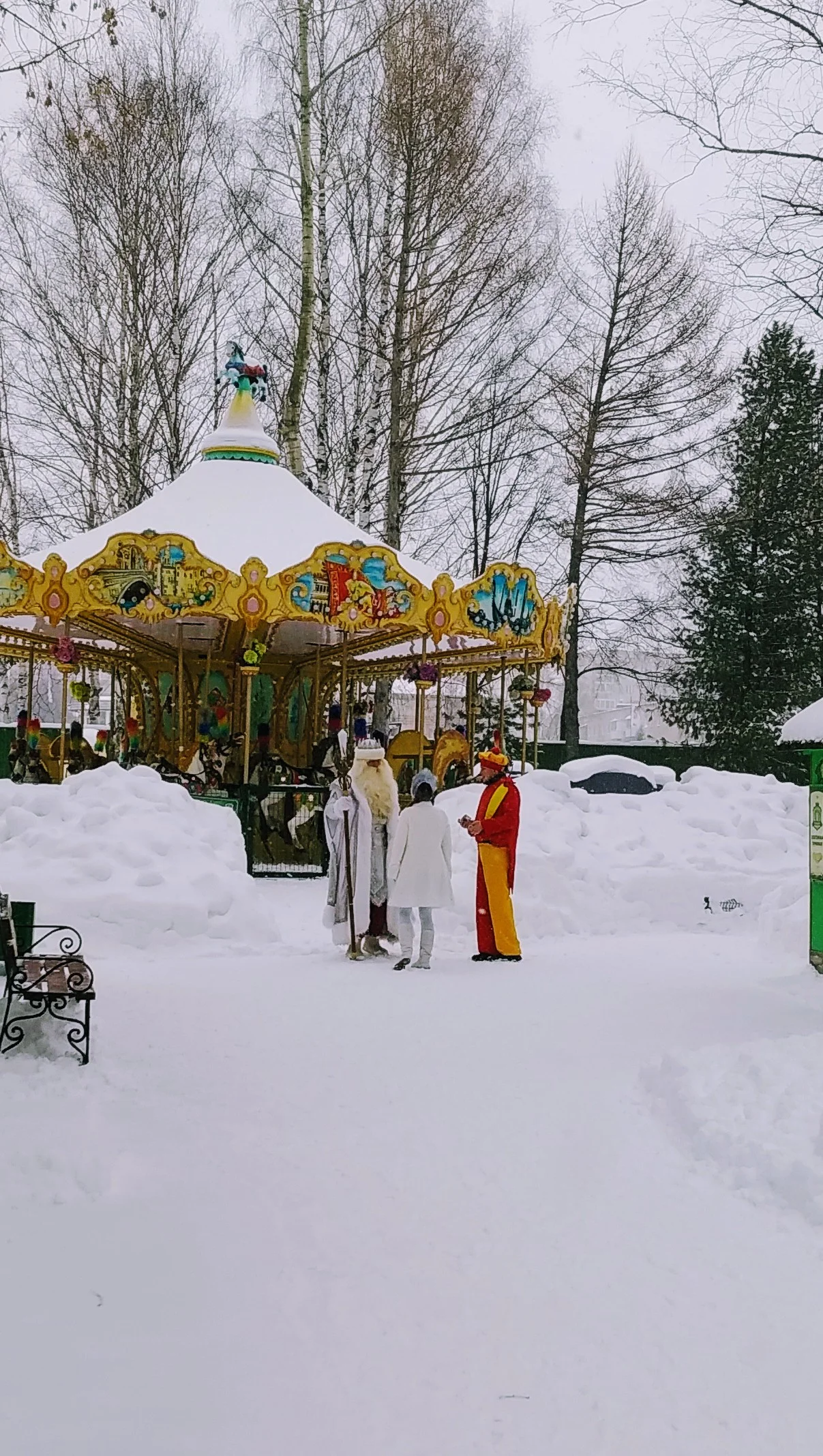 дед м и петрушка.webp