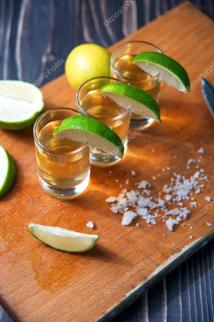 depositphotos_114519864-stock-photo-tequila-in-shot-glasses-with.webp