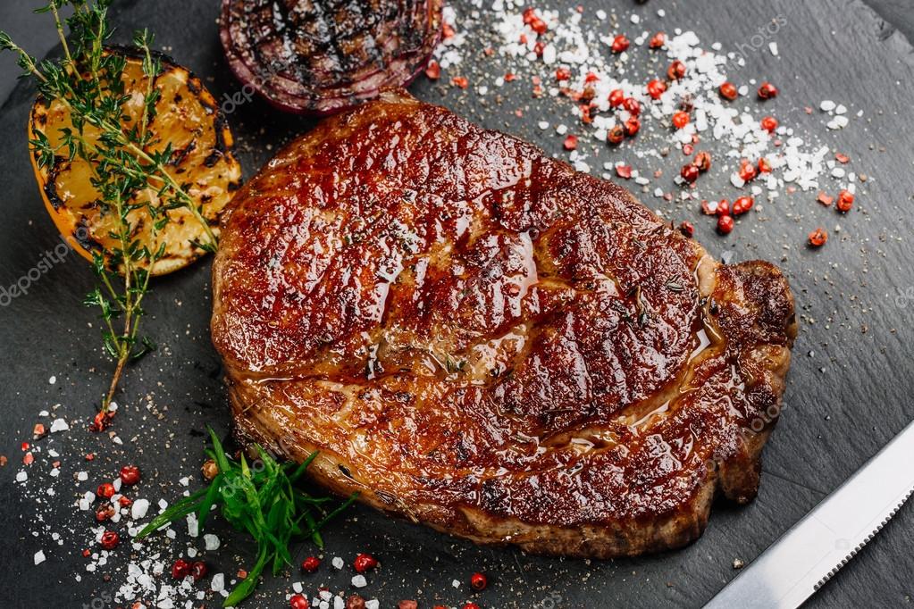 depositphotos_124998034-stock-photo-beef-rump-steak-from-marble.jpg