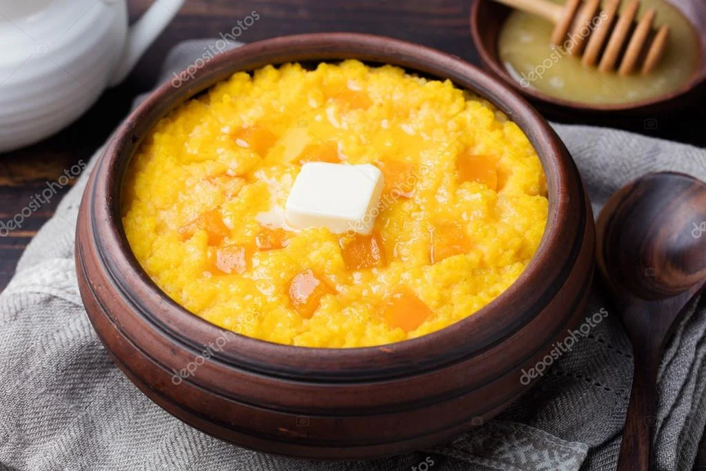 depositphotos_125093920-stock-photo-millet-porridge-with-pumpkin-in.webp