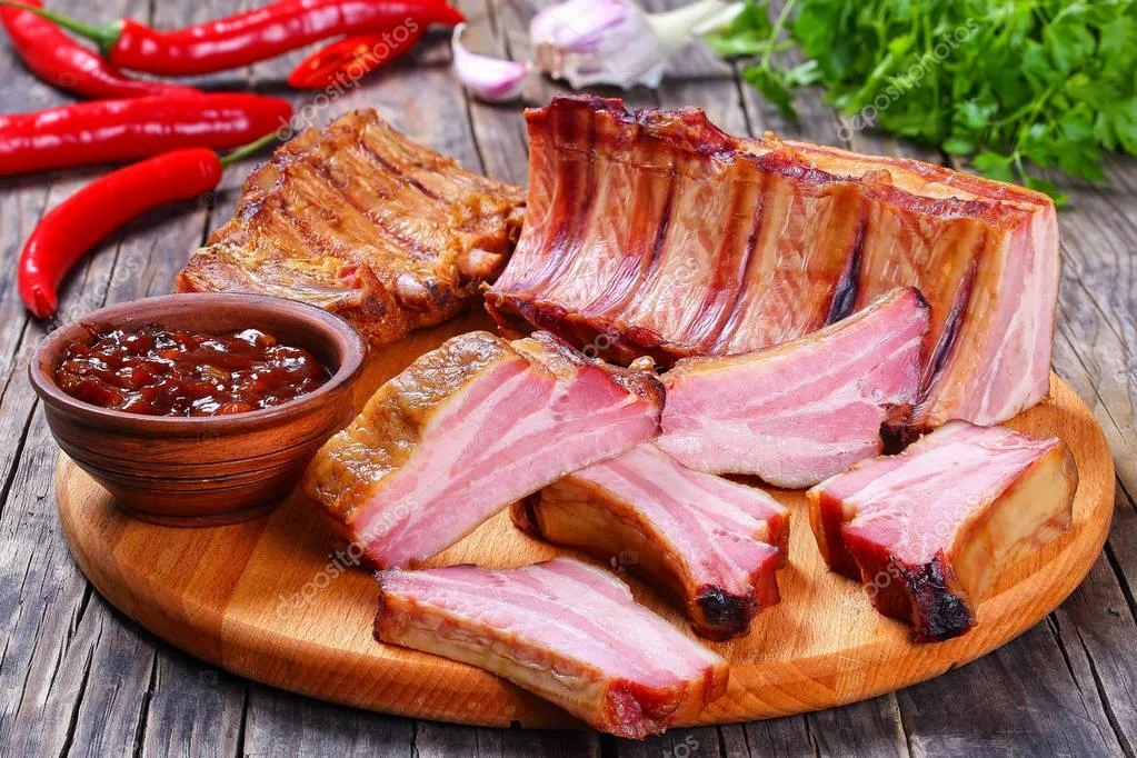 depositphotos_155674090-stock-photo-delicious-smoked-pork-ribs-on.webp