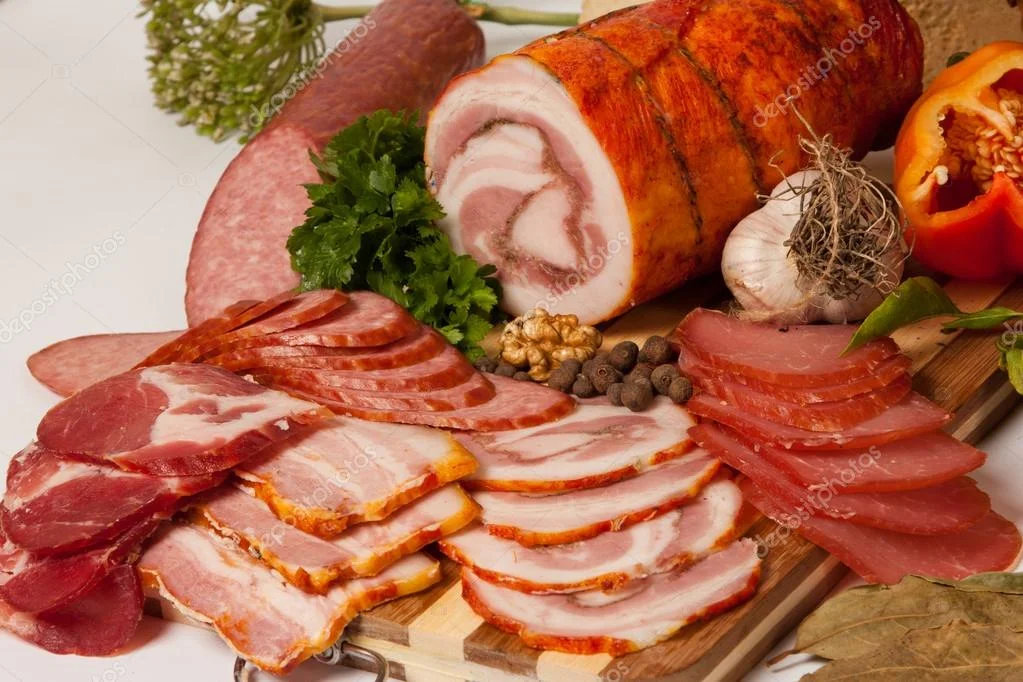 depositphotos_38844399-stock-photo-smoked-meat-and-sausages.webp