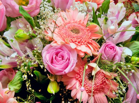 depositphotos_3918336-stock-photo-huge-bouquet-of-various-pink.jpg