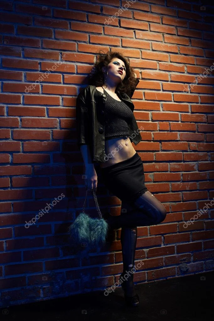 depositphotos_4199714-stock-photo-prostitute.webp