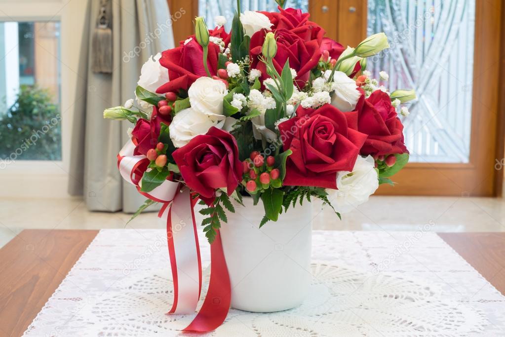 depositphotos_53764933-stock-photo-roses-flowers-bouquet-inside-vase.jpg