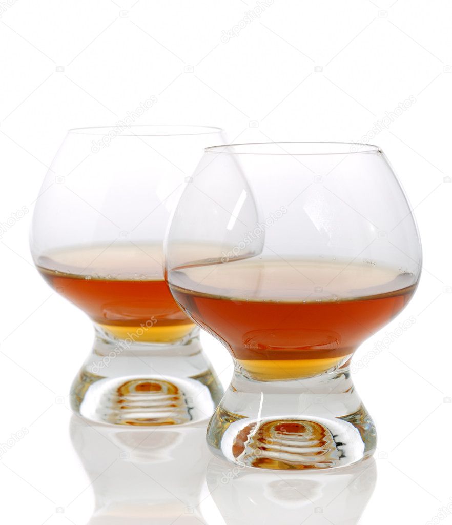 depositphotos_6191353-stock-photo-cognac-wineglass.jpg