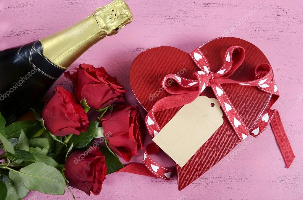depositphotos_63110717-stock-photo-happy-valentine-box-of-chocolates.webp