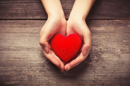 depositphotos_63210555-stock-photo-red-heart.jpg