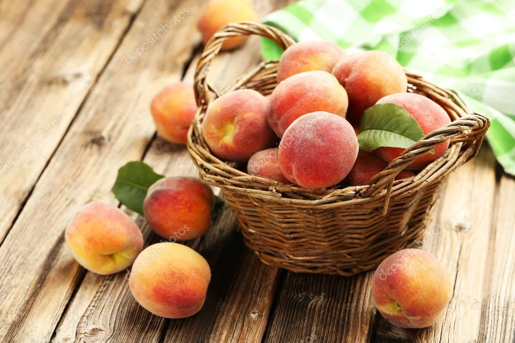 depositphotos_78395798-stock-photo-ripe-peaches-fruit-in-basket.webp