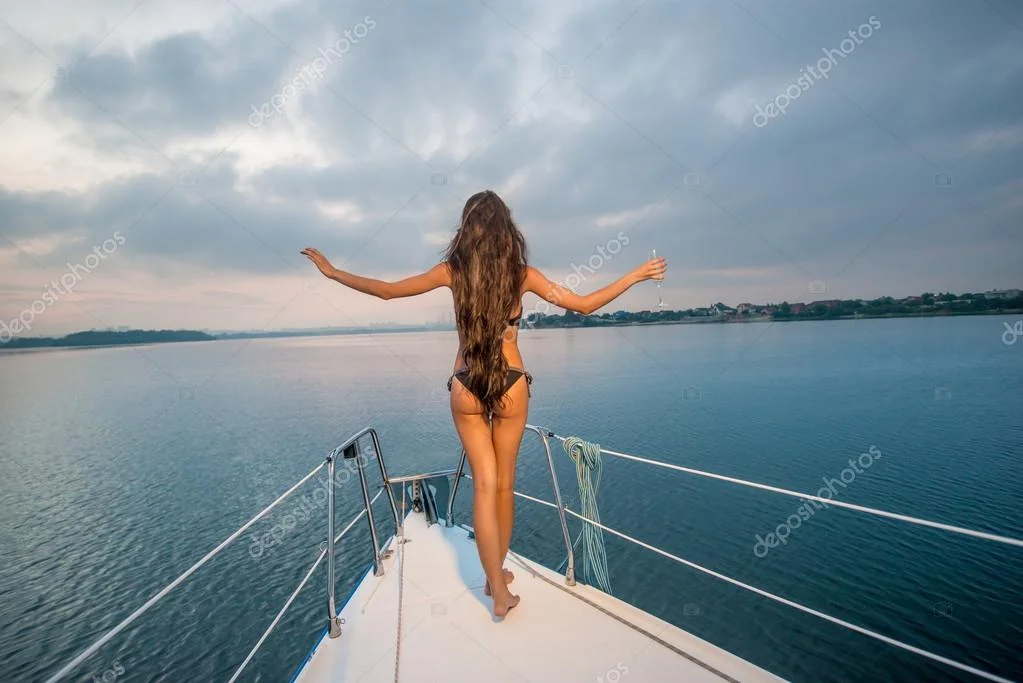 depositphotos_82958090-stock-photo-girl-relax-on-a-yacht.webp