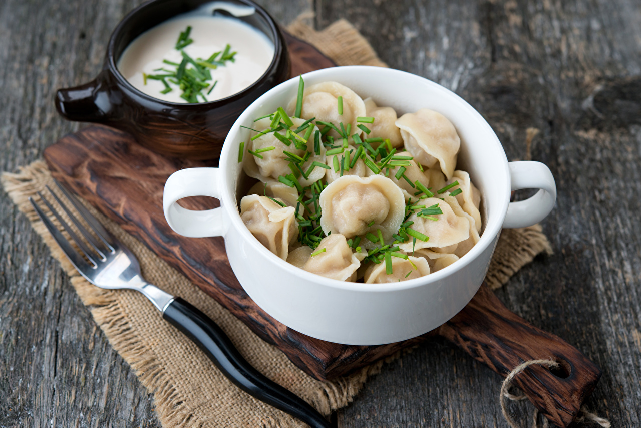 Dill_Pelmeni_Cutting_board_539578_1280x854[1].jpg