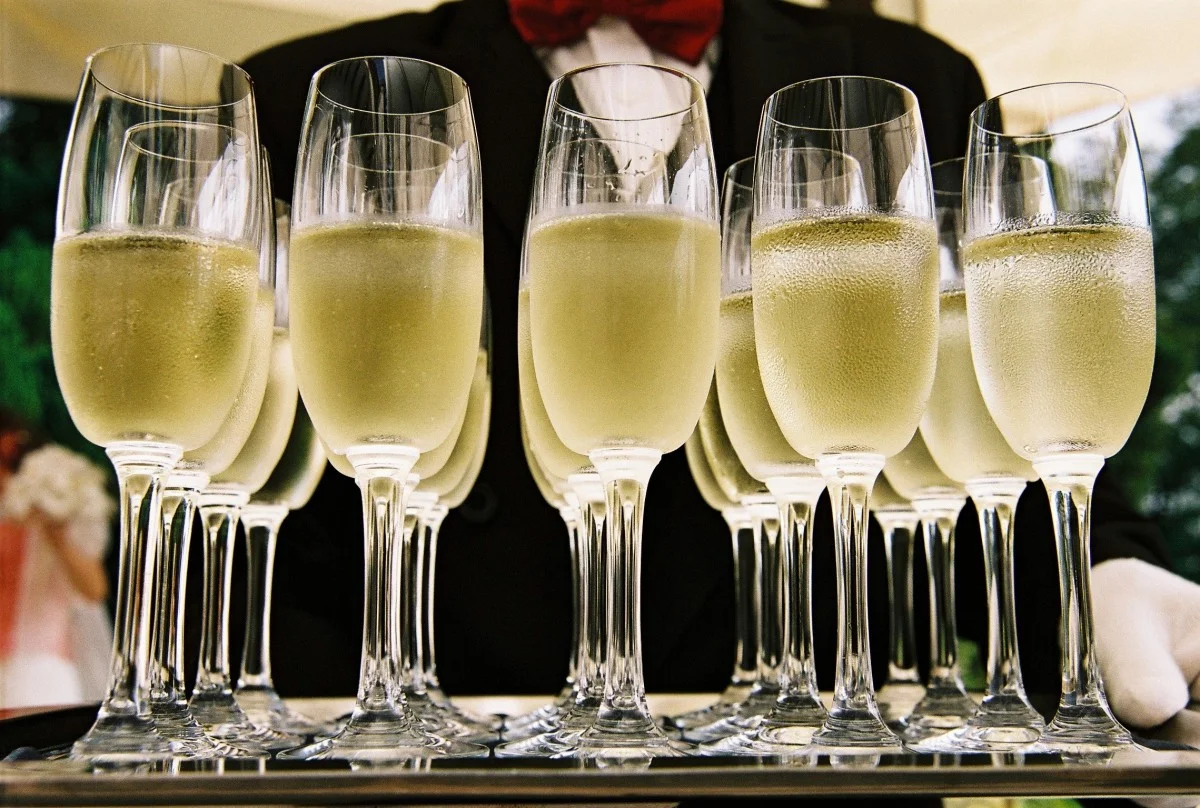 drink_champagne_alcohol_celebration-1328307.webp
