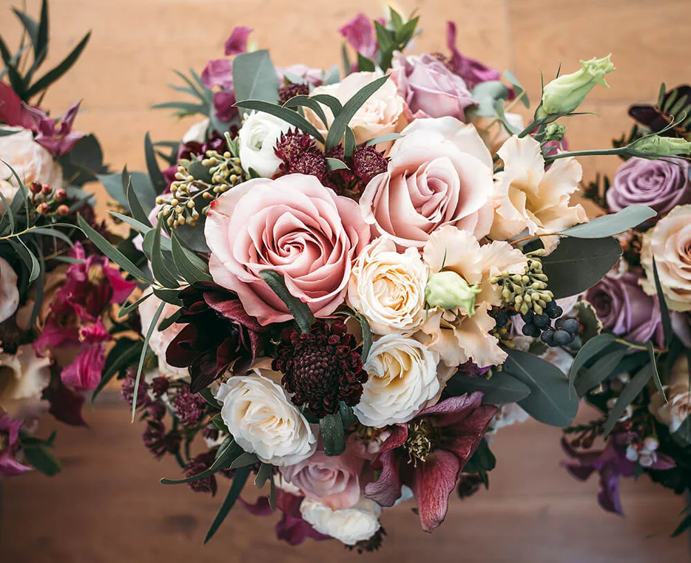 dusky-pink-bridal-bouquet-winter-wedding-tracey-warbey-photography1-of-1-1.webp