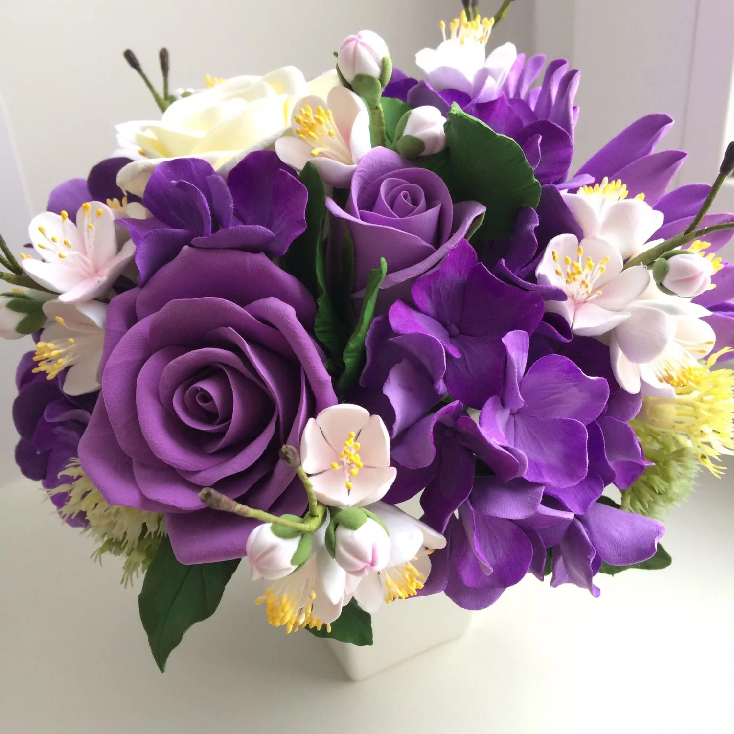 e1659014376a47033ff7efcb67k5--tsvety-i-floristika-buket-v-sirenevo-fioletovyh-tonah.webp