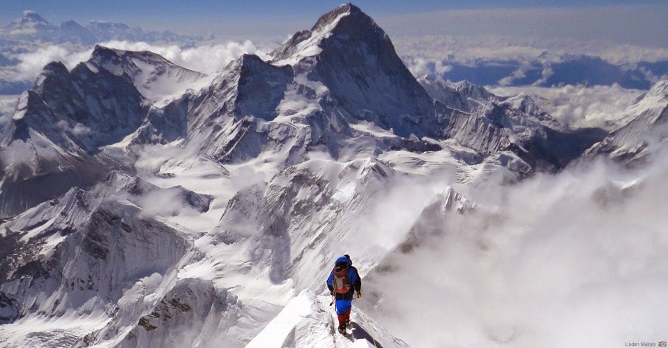 Everest-Header-.jpg