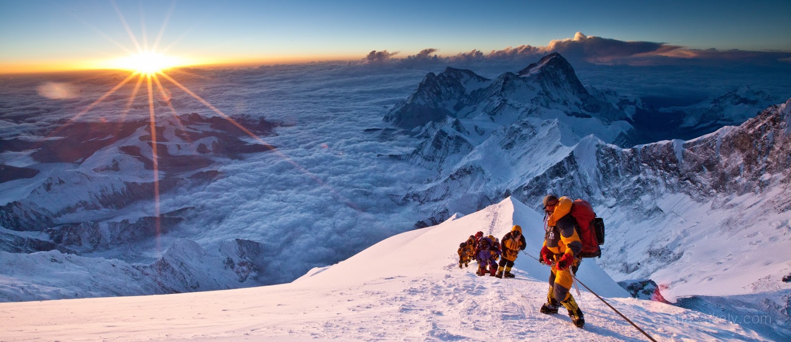 Everest-Review-EMGN2.jpg