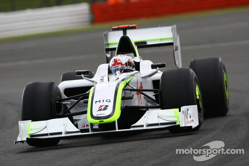 f1-british-gp-2009-jenson-button-brawn-gp-wave-his-hand.webp