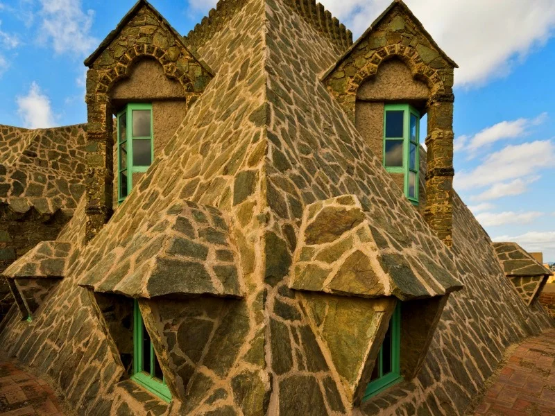 figeras-arkhitectura-gaugi.webp