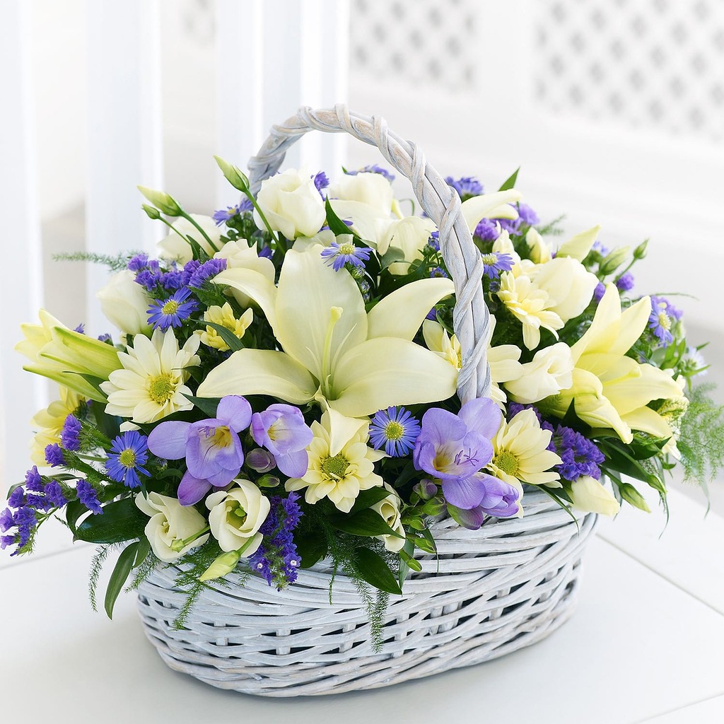 flowers_in_basket_28.jpg