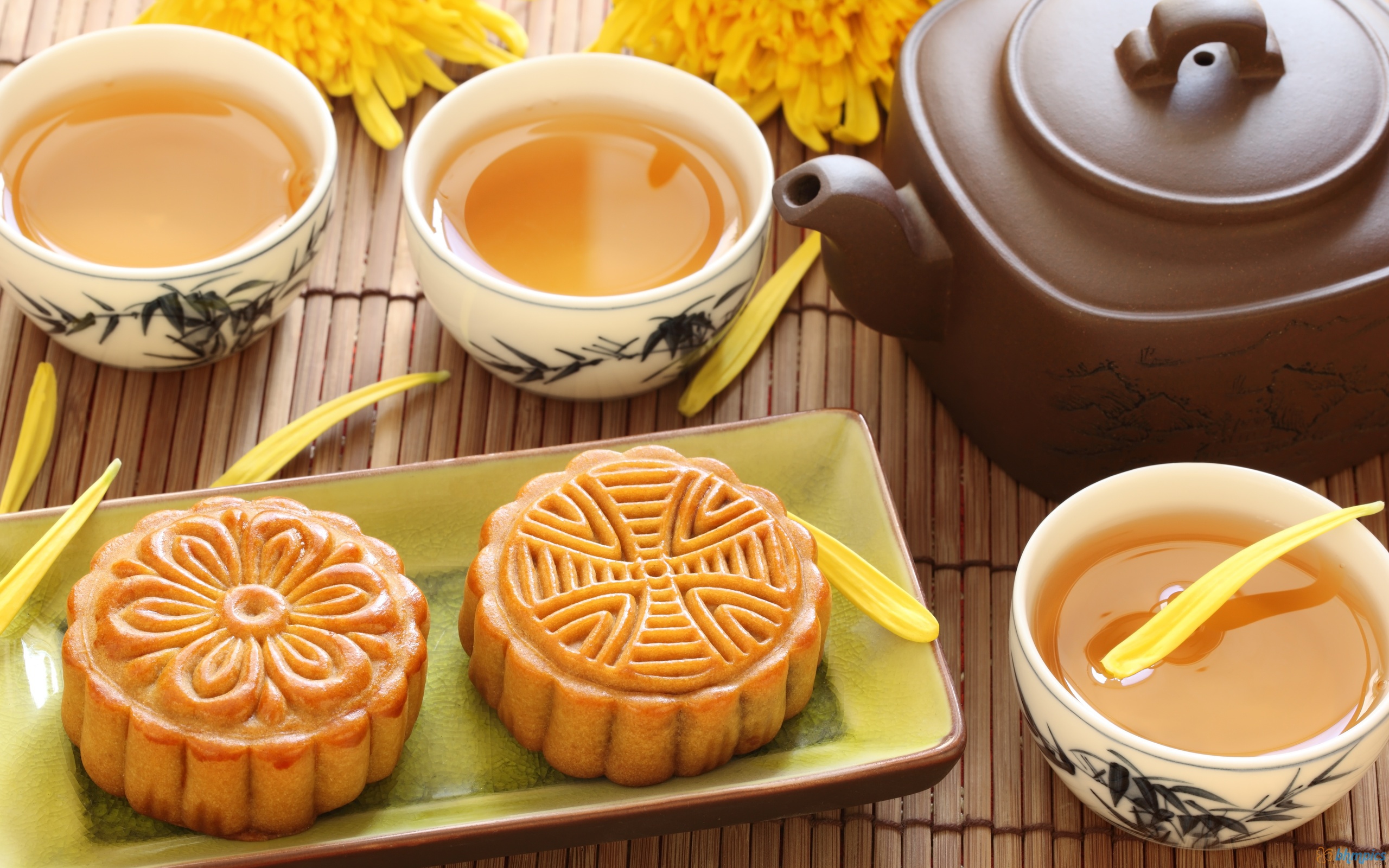 Food_Cakes_and_Sweet_Pie_and_tea_036838_.jpg