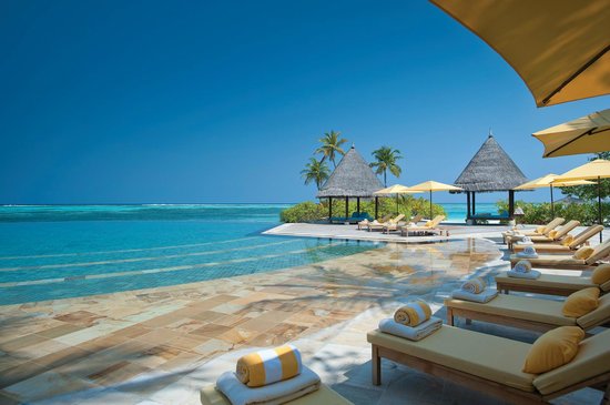 four-seasons-resort-maldives.jpg