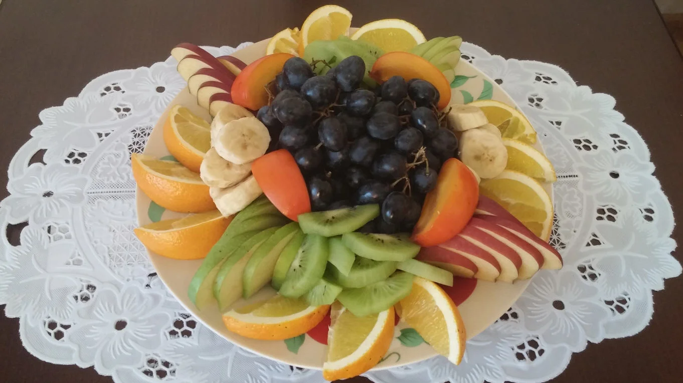 фруктовая-нарезка.webp