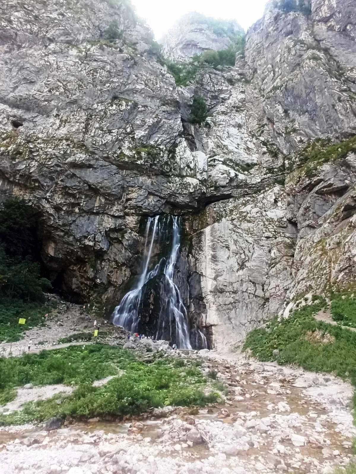 Гегкский водопад1.webp