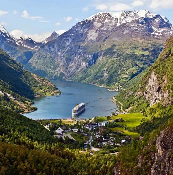 Geirange-rfjord-600x605.webp