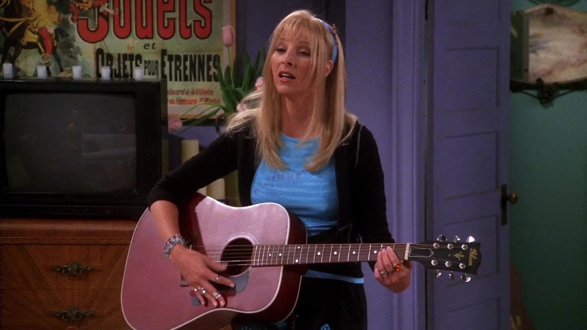 Gibson-Guitar-Used-by-Lisa-Kudrow-Phoebe-Buffay-in-Friends-Season-7-Episode-1-1.webp