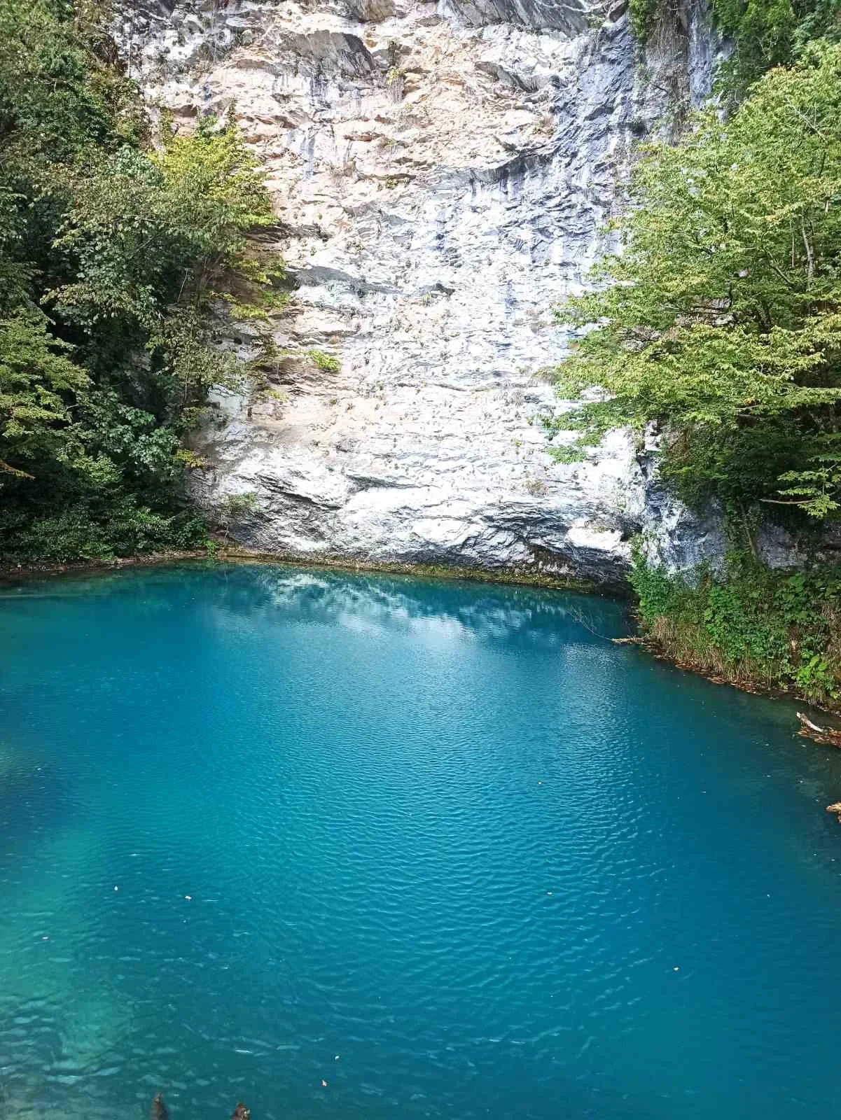 Голубое озеро.webp