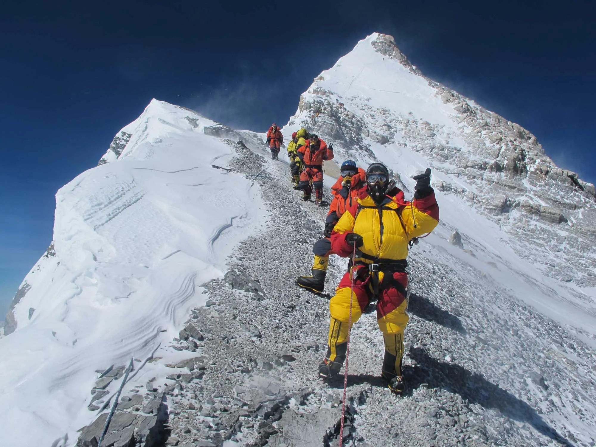 gora-dzhomolungma-everest2.webp