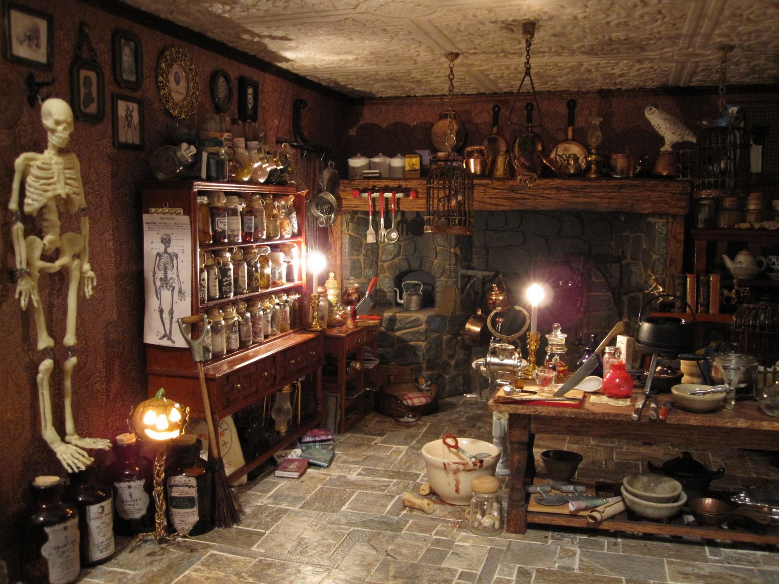 Halloween-Witches-Room.jpg