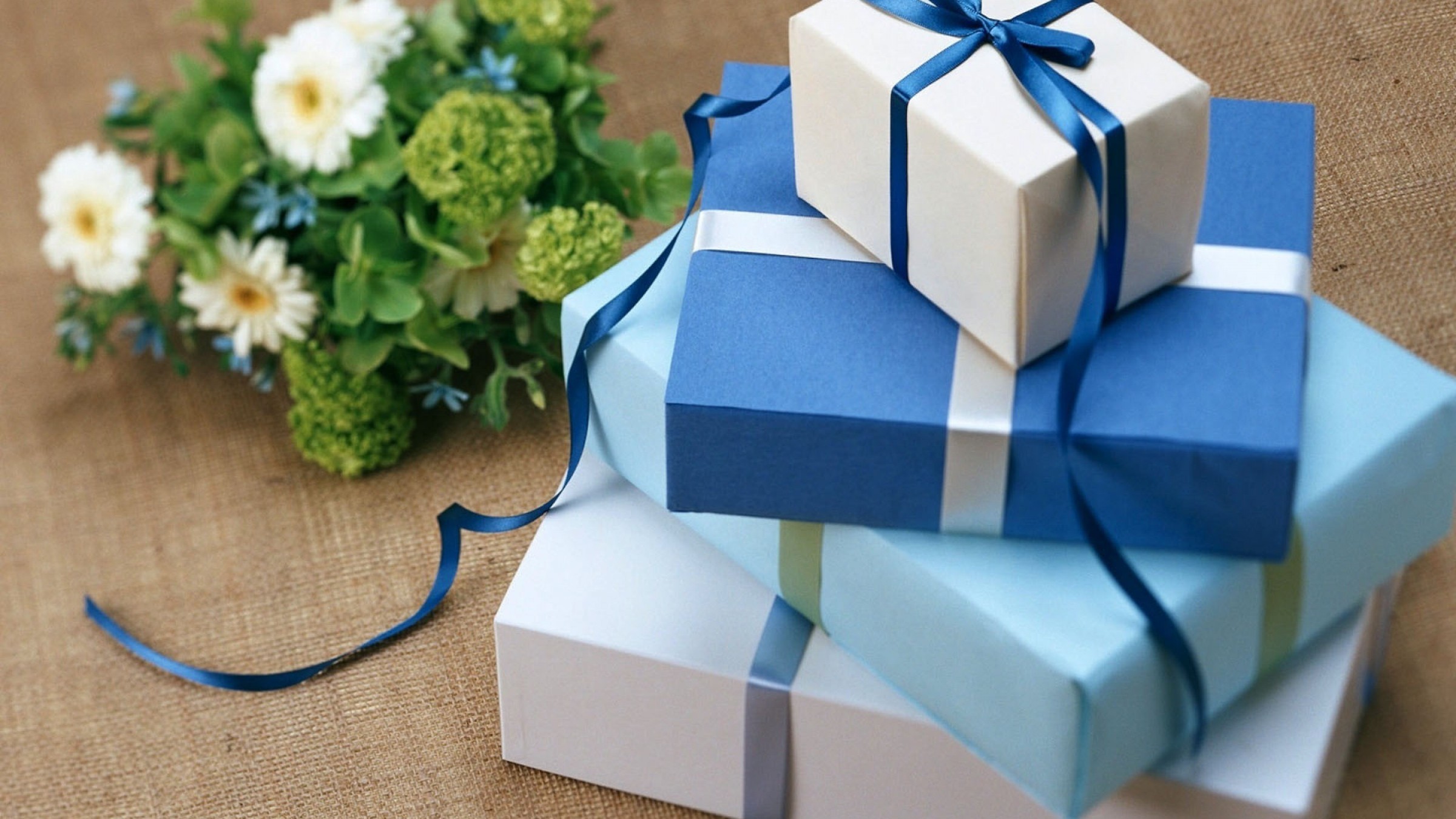 holiday-gift-bouquet-box-1350x2400.jpg