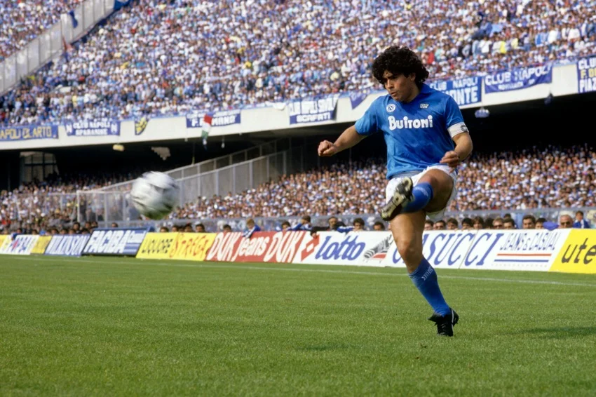 igrok-napoli-diego-maradona.webp