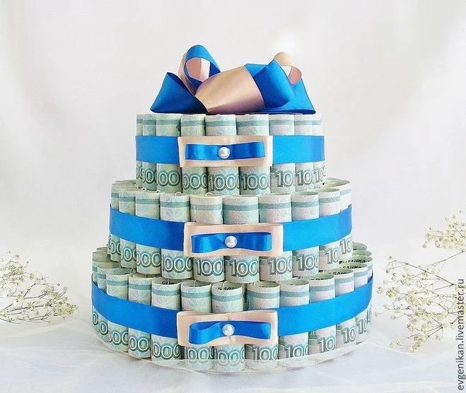 kak-sdelat-tort-iz-deneg-na-svadbu-svoimi-rukami-2.webp