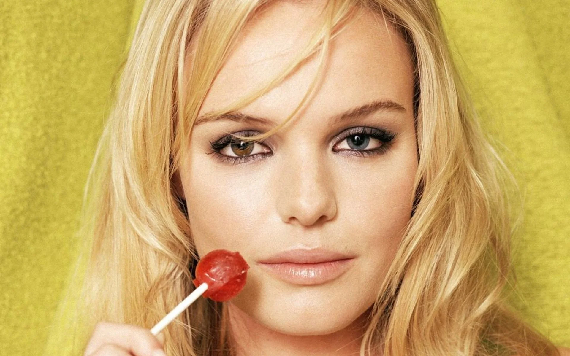 kate-bosworth-lollipop_92483-1920x1200.webp