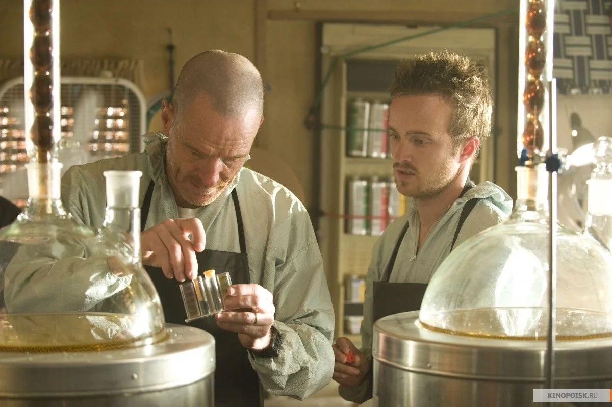 kinopoisk.ru-Breaking-Bad-2246548.jpg