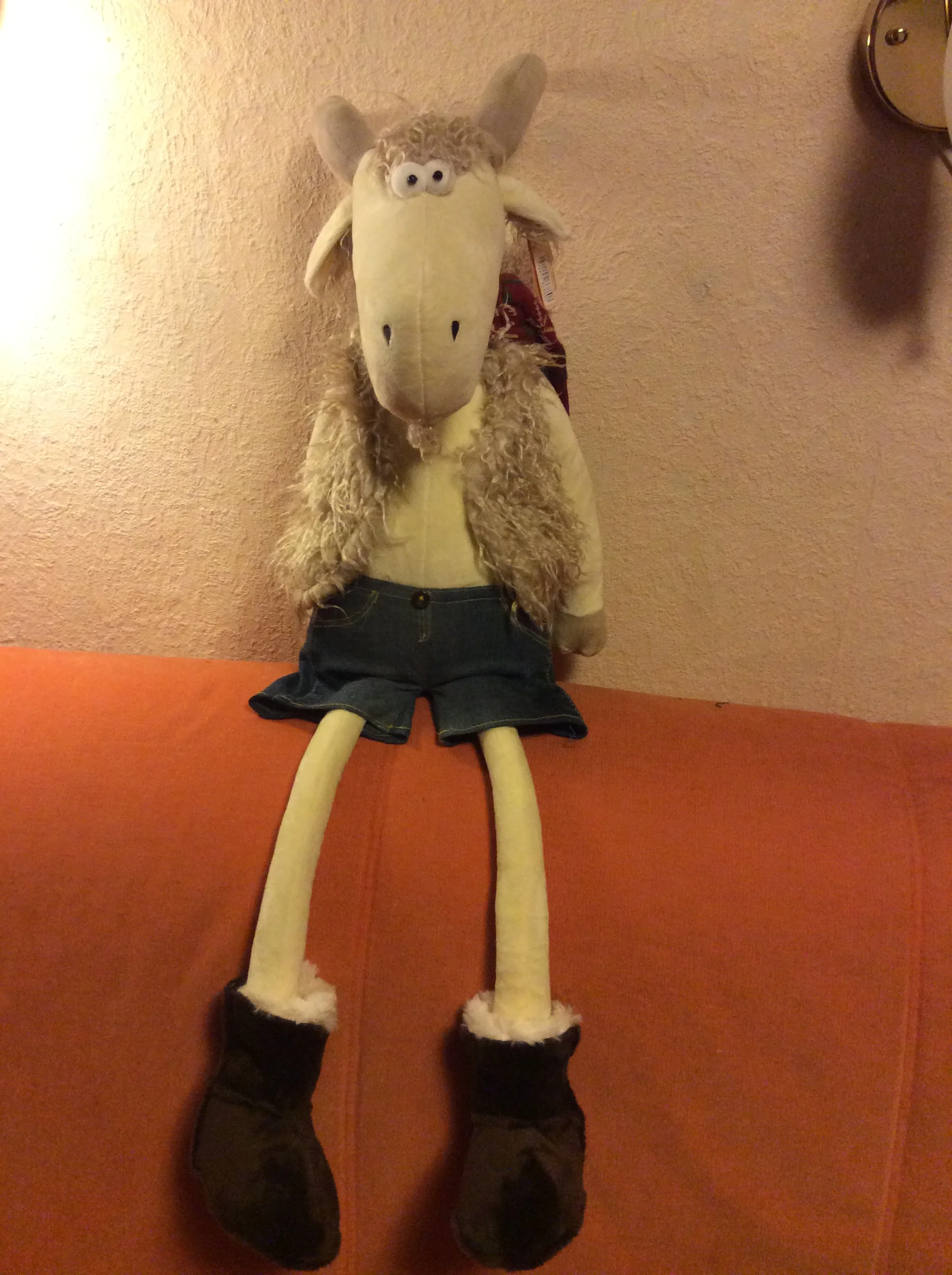 козлик в шортах.webp