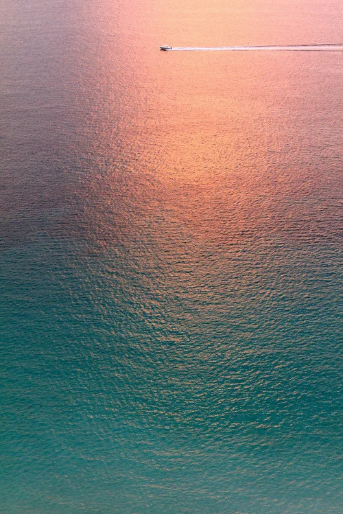 крас океан.webp