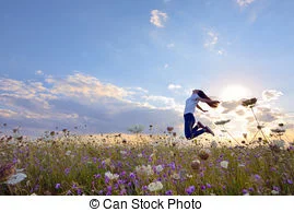 красивая-девушка-прыжки-на-лето-поле-изображения_csp42180789 (1).webp