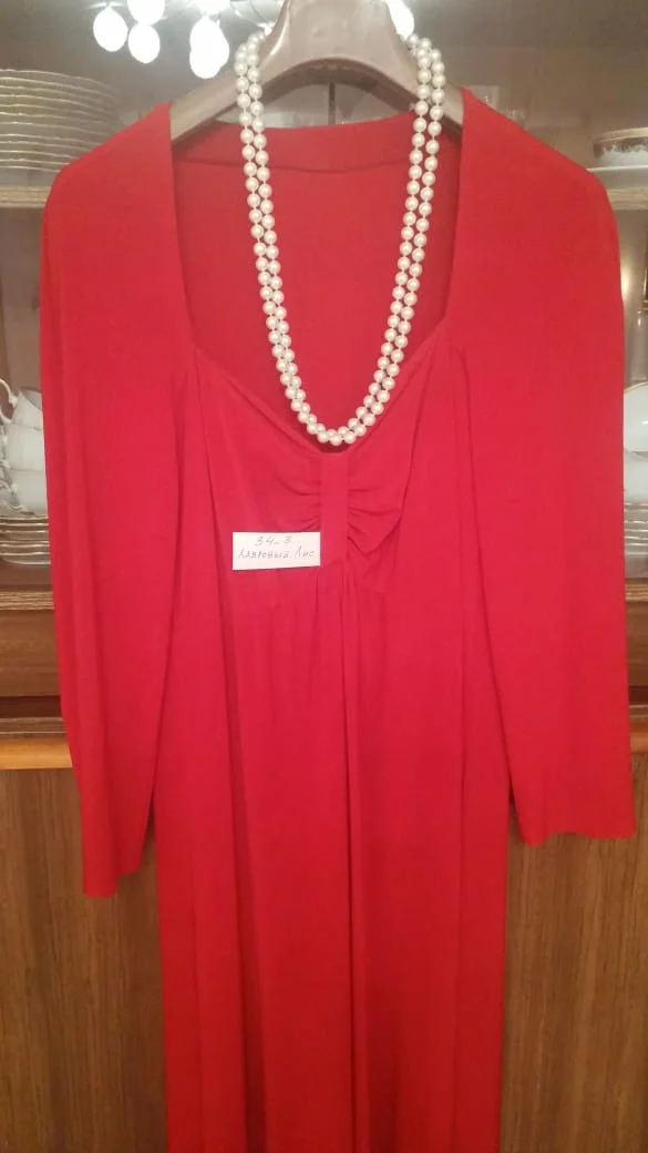 Красное платье.webp