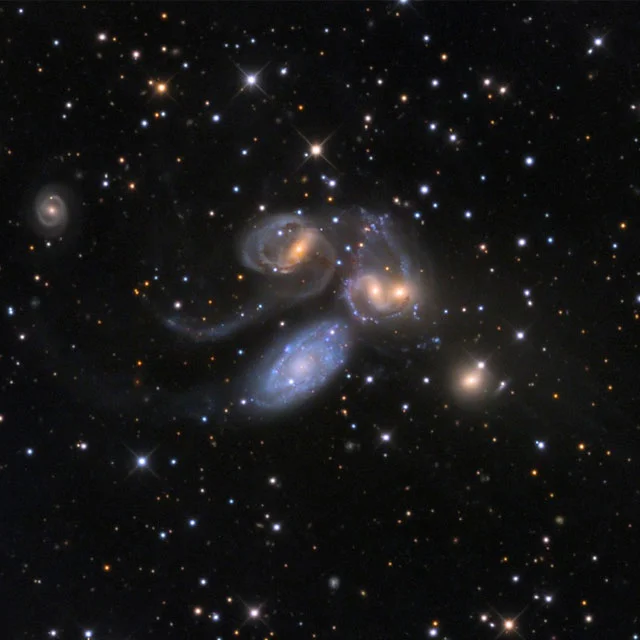 Квинтет Стефана. Эта группа из 5 галактик в созвездии Пегаса.webp